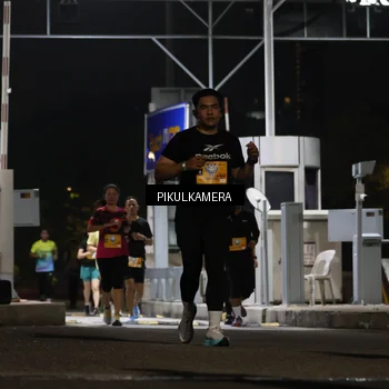 Runner Photo 7087796
