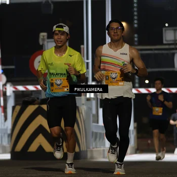 Runner Photo 7087854