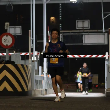 Runner Photo 7087856