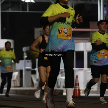 Runner Photo 7087864