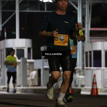Runner Photo 7087867