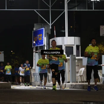 Runner Photo 7087870