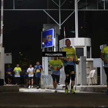 Runner Photo 7087874