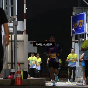 Runner Photo 7087885