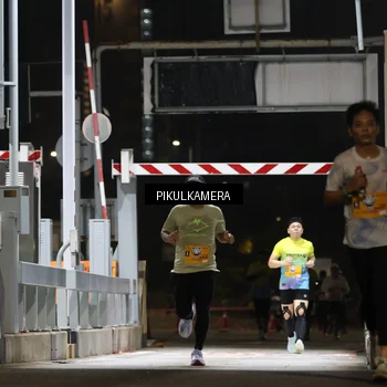 Runner Photo 7087886