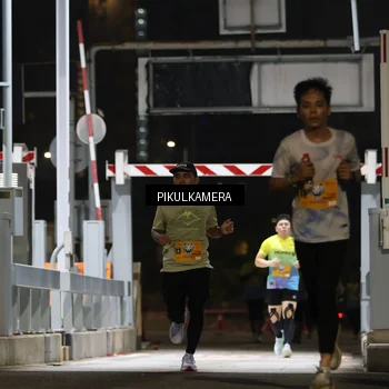 Runner Photo 7087889