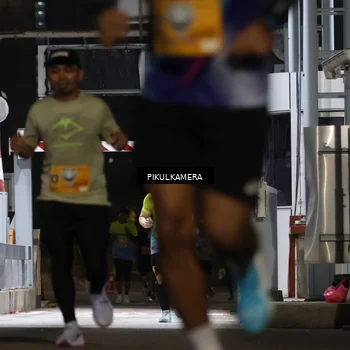 Runner Photo 7087894