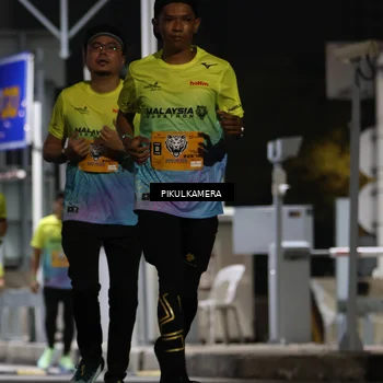 Runner Photo 7087909