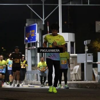 Runner Photo 7087911