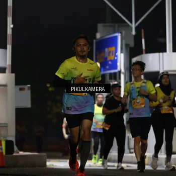 Runner Photo 7087941