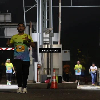 Runner Photo 7087953