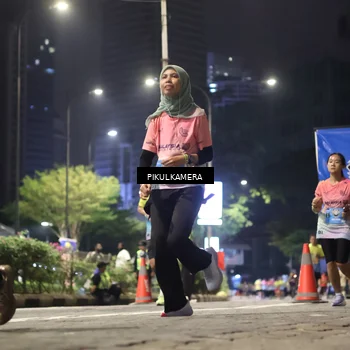 Runner Photo 7087999