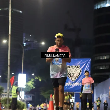 Runner Photo 7088010