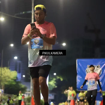 Runner Photo 7088018