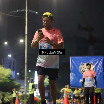 Runner Photo 7088020