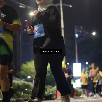 Runner Photo 7088035