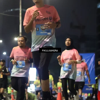 Runner Photo 7088049
