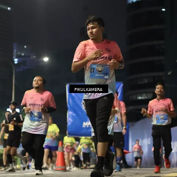 Runner Photo 7088051