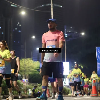 Runner Photo 7088054