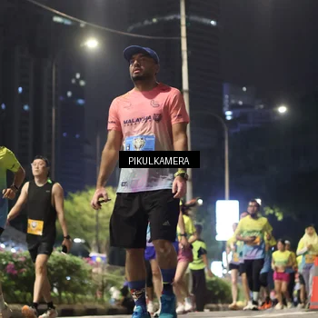 Runner Photo 7088058