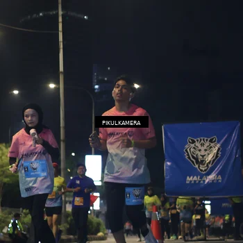 Runner Photo 7088101