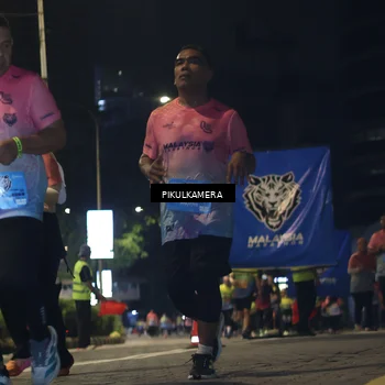 Runner Photo 7088123