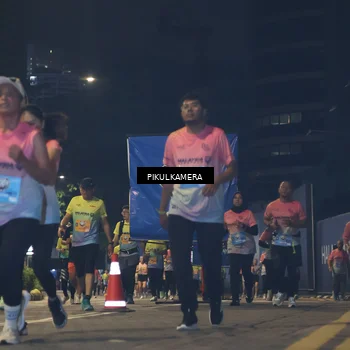 Runner Photo 7088142