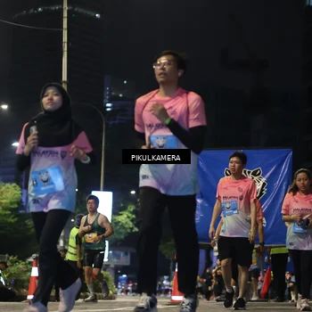 Runner Photo 7088143