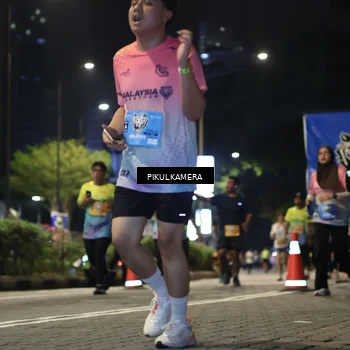 Runner Photo 7088202