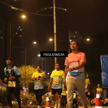 Runner Photo 7088295