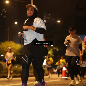 Runner Photo 7088444