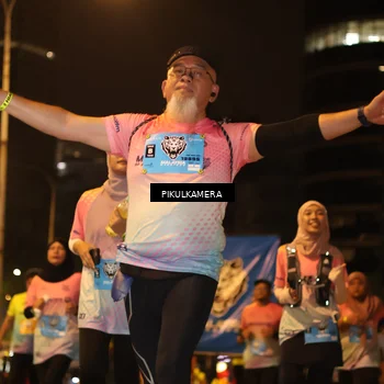 Runner Photo 7088451