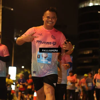 Runner Photo 7088456
