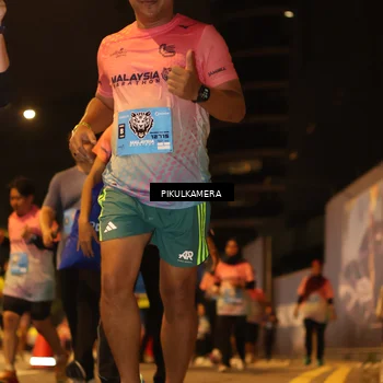 Runner Photo 7088462