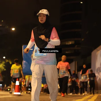 Runner Photo 7088476