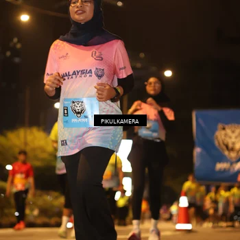 Runner Photo 7088479