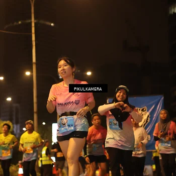 Runner Photo 7088563
