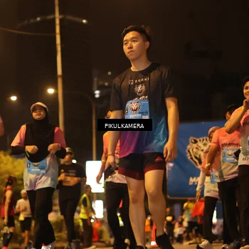 Runner Photo 7088736