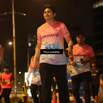 Runner Photo 7088745