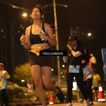 Runner Photo 7088772