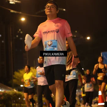 Runner Photo 7088773