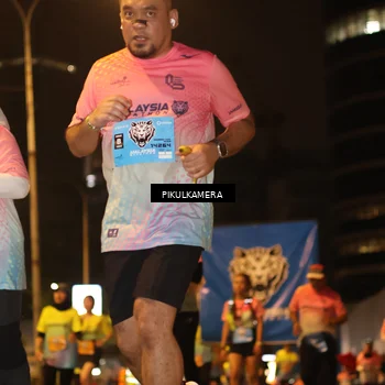 Runner Photo 7088813