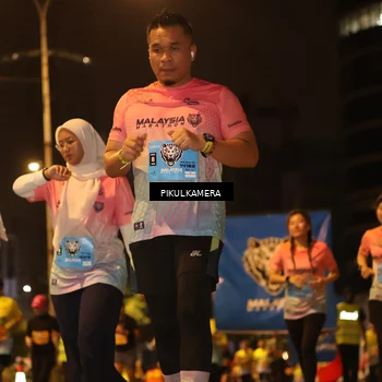 Runner Photo 7088846