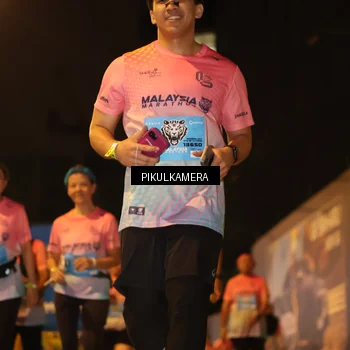 Runner Photo 7088880