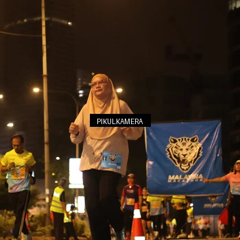 Runner Photo 7088974