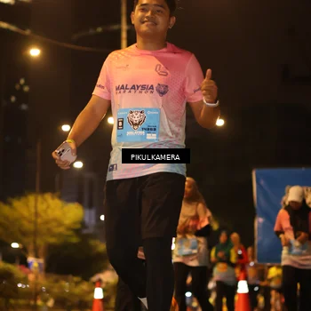 Runner Photo 7089202