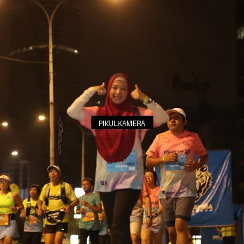 Runner Photo 7089237