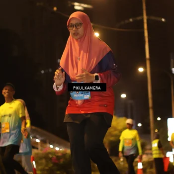 Runner Photo 7089283