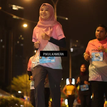 Runner Photo 7089351
