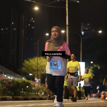 Runner Photo 7089419